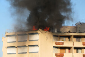 प्रताप विहार में मकान में भीषण अग्निकांड, दमकल ने काबू पाया