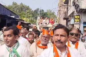 सिवान में एनडीए प्रत्याशी मंगल पांडे का भव्य नामांकन, गांधी मैदान में उमड़ी जनसैलाब की भीड़