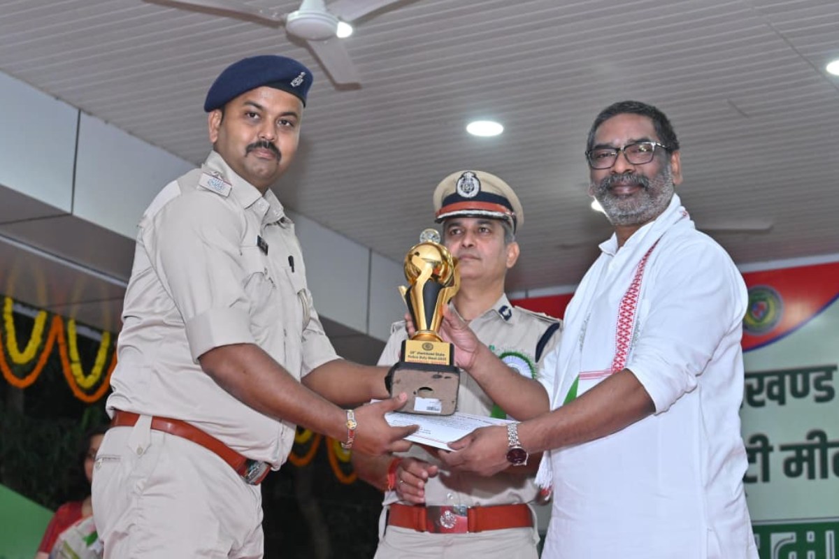 Jharkhand Police Duty Meet 2025: मुख्यमंत्री हेमन्त सोरेन ने रांची में पुलिस ड्यूटी मीट के समापन समारोह में बढ़ाया पुलिस का मनोबल