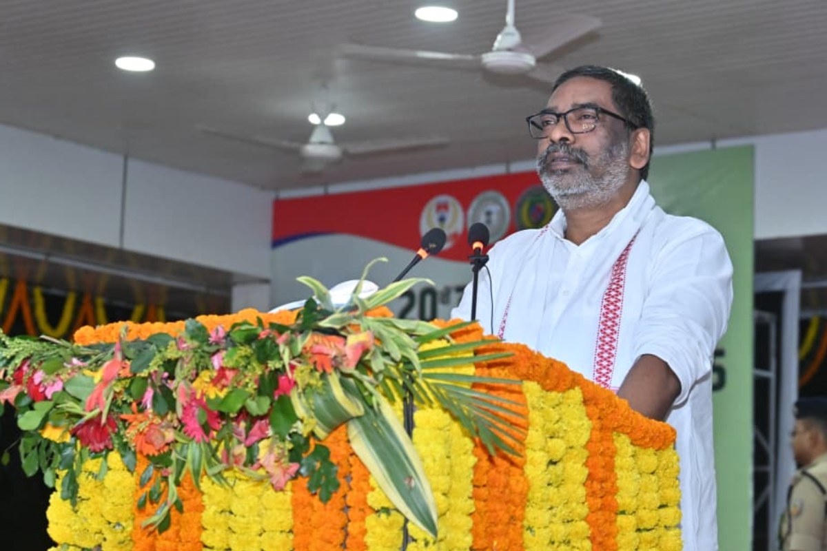 20वीं झारखंड राज्य पुलिस ड्यूटी मीट-2025 के समापन समारोह में मुख्यमंत्री हेमन्त सोरेन ने बढ़ाया पुलिस का उत्साह 2 Jharkhand Police Duty Meet 2025: मुख्यमंत्री हेमन्त सोरेन ने रांची में पुलिस ड्यूटी मीट के समापन समारोह में बढ़ाया पुलिस का मनोबल