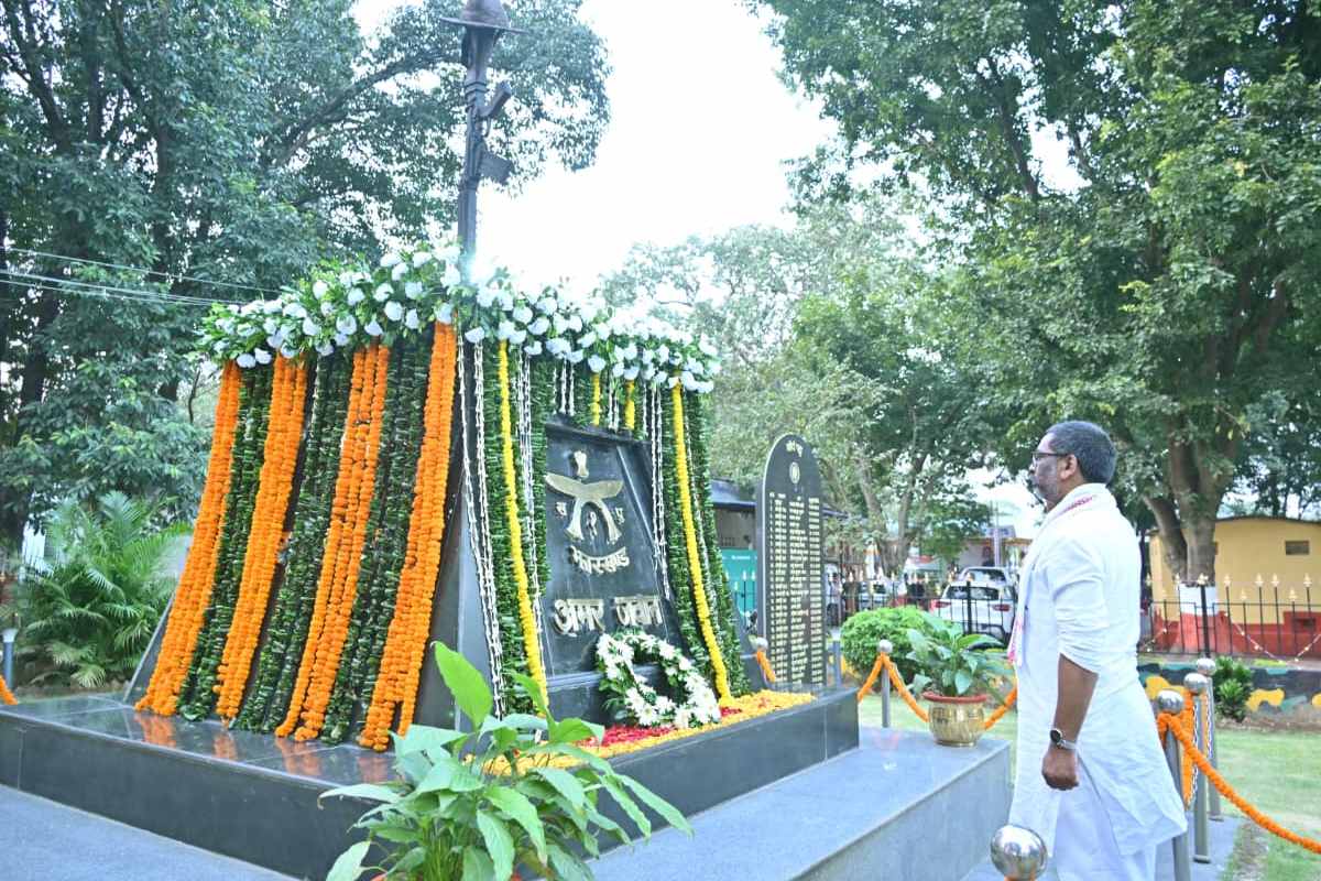 20वीं झारखंड राज्य पुलिस ड्यूटी मीट-2025 के समापन समारोह में मुख्यमंत्री हेमन्त सोरेन ने बढ़ाया पुलिस का उत्साह 3 Jharkhand Police Duty Meet 2025: मुख्यमंत्री हेमन्त सोरेन ने रांची में पुलिस ड्यूटी मीट के समापन समारोह में बढ़ाया पुलिस का मनोबल