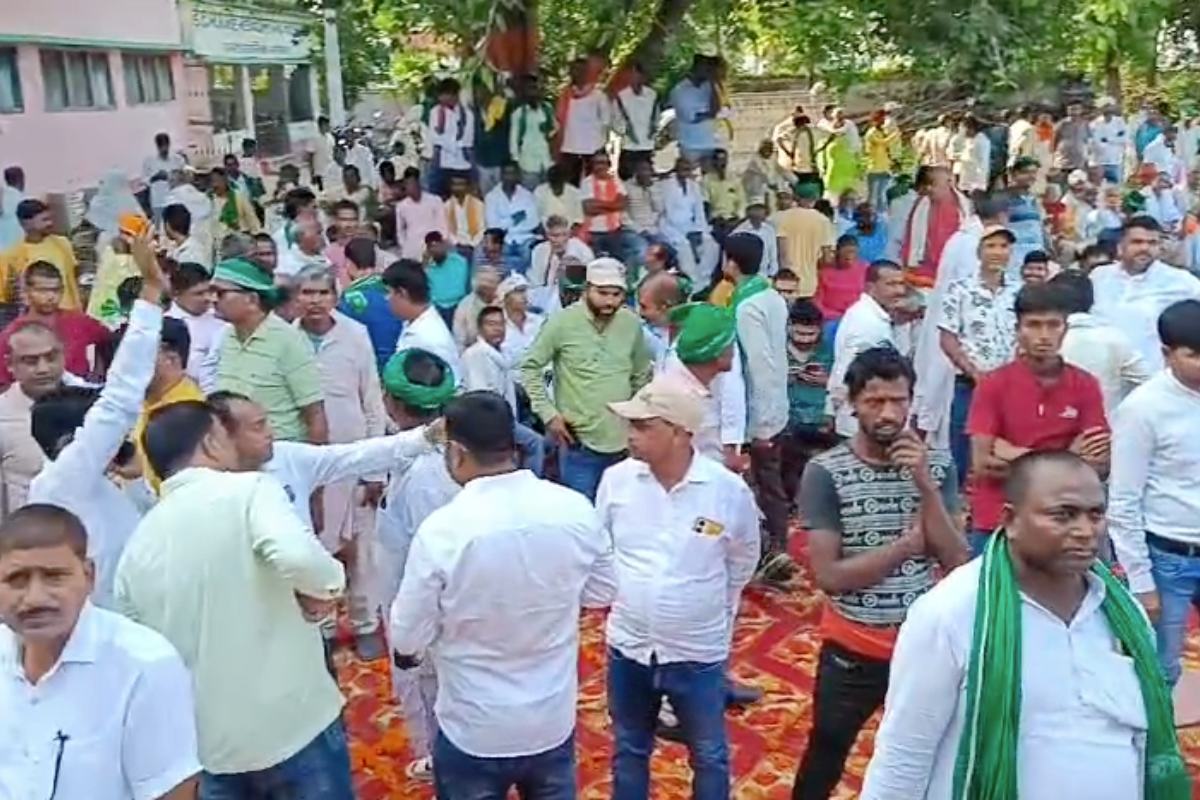 नोखा विधानसभा से महागठबंधन प्रत्याशी अनीता देवी ने दाखिल किया नामांकन, जनसभा में उमड़ा जनसैलाब 2 Mahagathbandhan Anita Devi Nomination Nokha Assembly Election 2025: नोखा से अनीता देवी का नामांकन, जनसभा में उमड़ा जनसैलाब