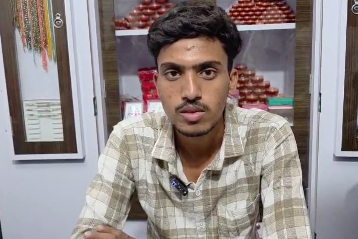 Bihar Crime: धनतेरस की शाम शिवा ज्वेलर्स में बड़ी लूट, छह हथियारबंद अपराधियों ने मचाई दहशत | Shiva Jewellers Loot Arer Madhubani Diwali Robbery 2025