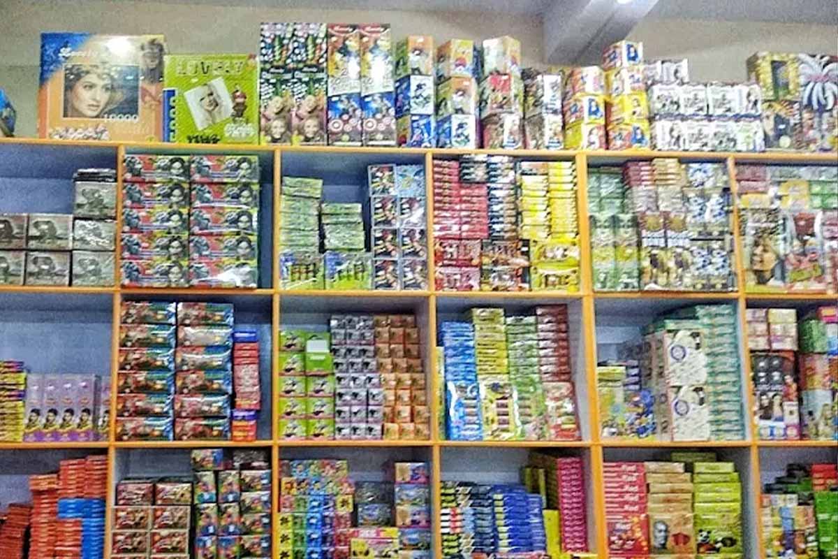 Chinese Crackers Smuggling