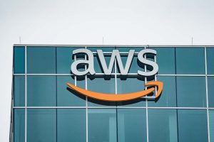 Amazon Web Services: तकनीकी खराबी से प्रभावित Snapchat, Roblox, Fortnite, Duolingo, Canva और कई बड़ी वेबसाइटें