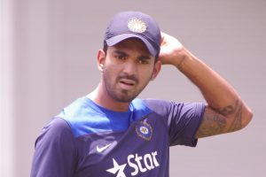 KL Rahul को नंबर 6 पर भेजने पर गम्भीर आलोचना, गम्भीर और गिल ने जताया असंतोष