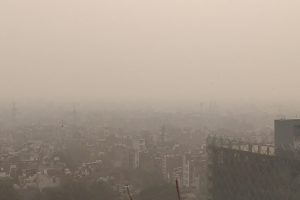 Delhi AQI: दीवाली के बाद दिल्ली बनी दुनिया का सबसे प्रदूषित शहर, खतरनाक स्तर पर पहुंची वायु गुणवत्ता