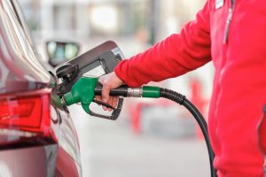 Petrol Price Today: दिल्ली में पेट्रोल की कीमत 94.77 रुपये प्रति लीटर पर स्थिर, 11 महीने से नहीं हुआ बदलाव