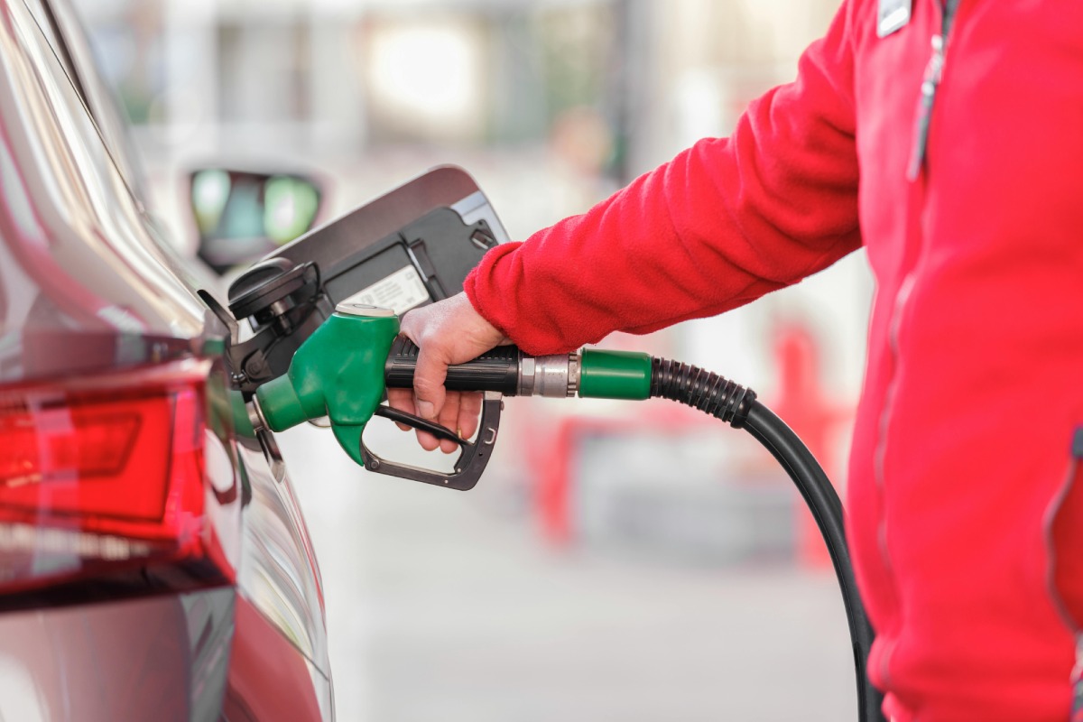 Petrol Price in Delhi: दिल्ली में पेट्रोल के दाम 11 महीने से स्थिर, जानिए मौजूदा दर और प्रमुख कारण