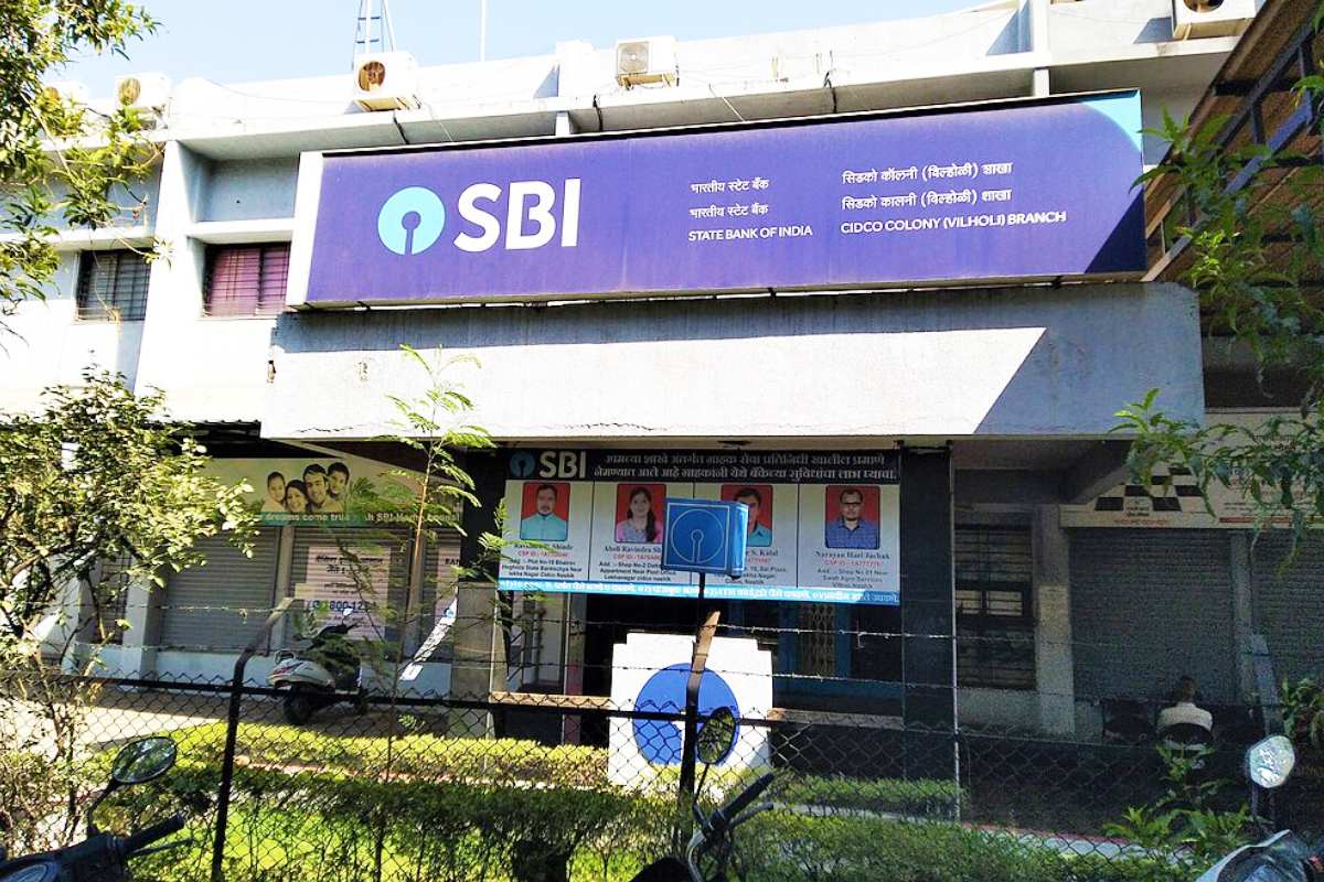 SBI Best Consumer Bank 2025: भारतीय स्टेट बैंक को मिला विश्वस्तरीय सम्मान, भारत में भी बना नंबर 1 बैंक