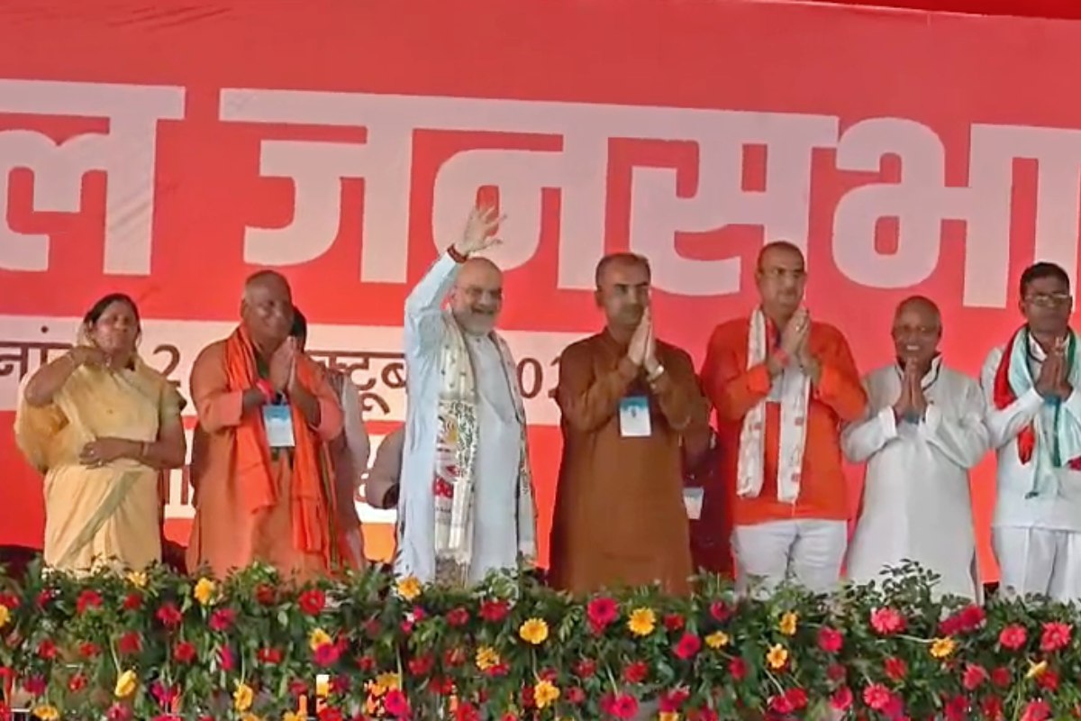 Amit Shah: सिवान में अमित शाह की गरज, “शहाबुद्दीन के आतंक को लौटने मत दीजिए, NDA को जिताइए” 1 Amit Shah Sivan Rally 2025 – शहाबुद्दीन के आतंक से बचाने NDA को जिताने का आह्वान