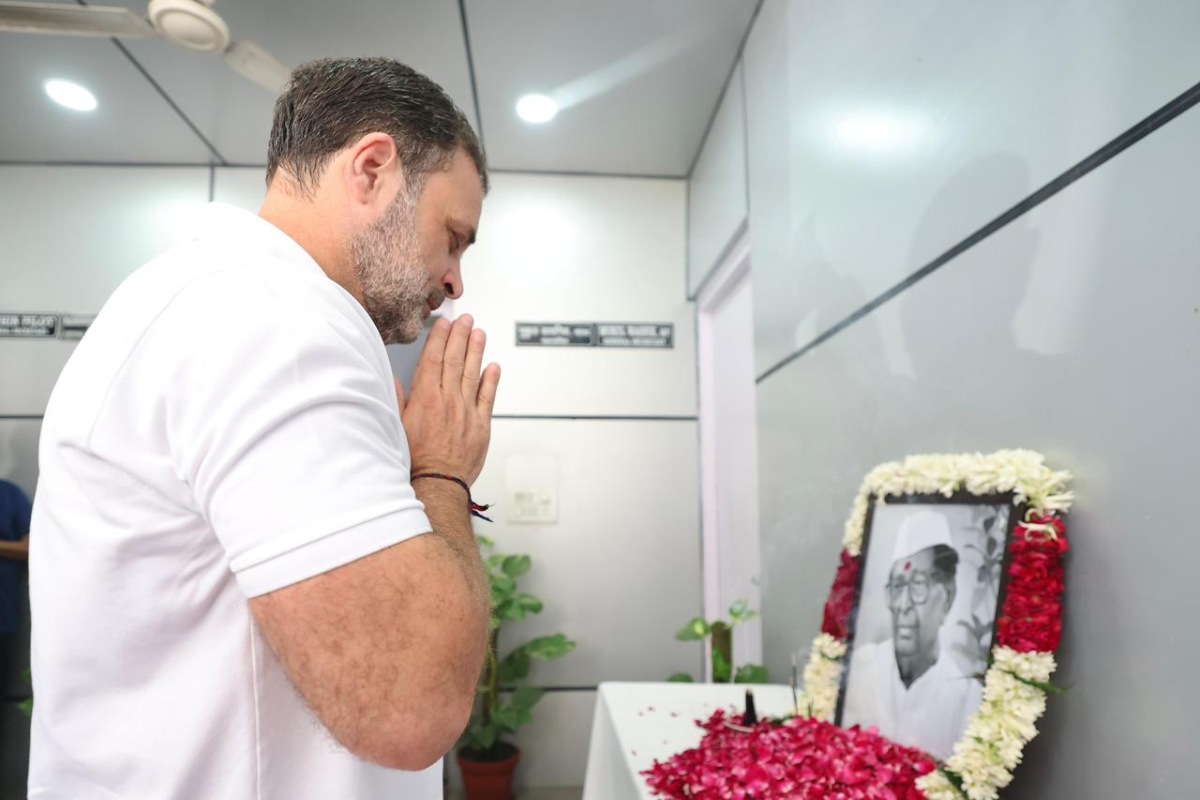 Sitaram Kesri Tribute: राहुल गांधी ने पूर्व कांग्रेस नेता को उनकी 25वीं पुण्य तिथि पर श्रद्धांजलि अर्पित की, राजनीति और कांग्रेस की विरासत पर प्रकाश डाला