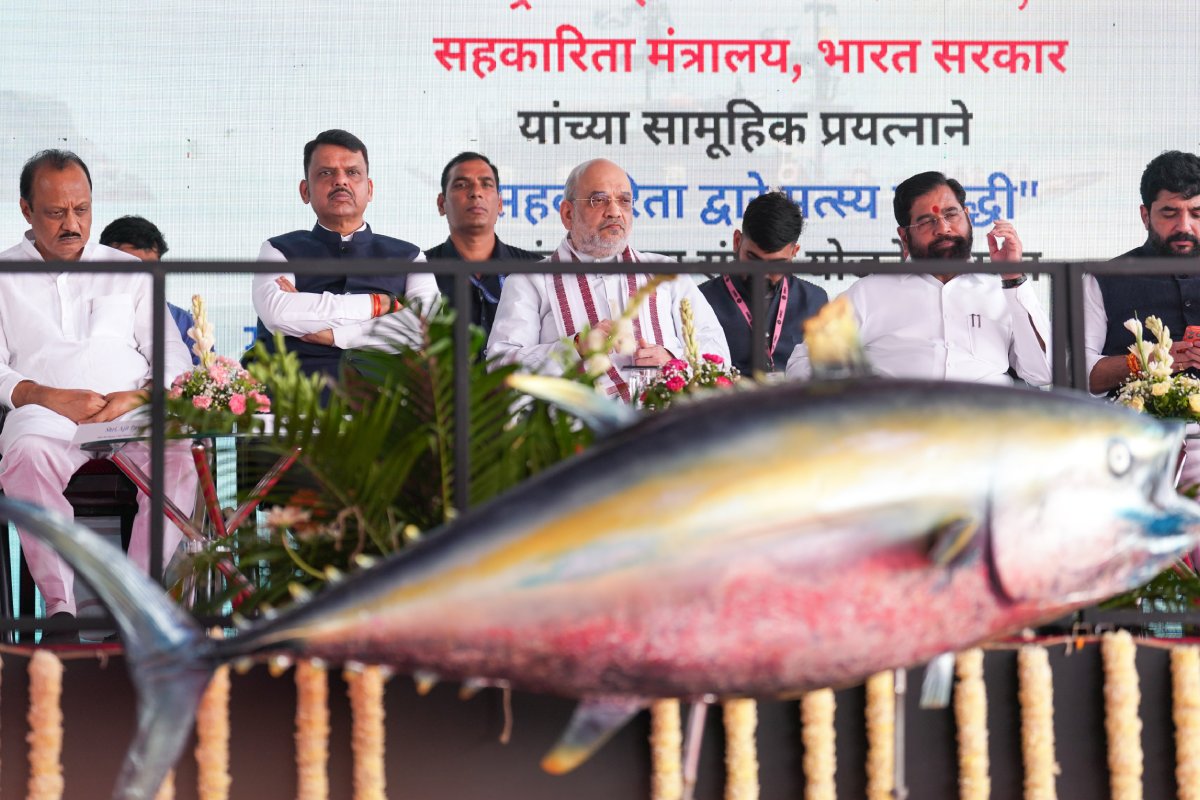 Amit Shah inaugurates Deep Sea Fishing Vessels in Mumbai | अमित शाह ने मुंबई में डीप-सी फिशिंग वेसल्स का उद्घाटन किया