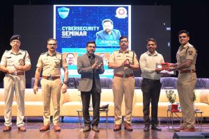 नागरिकों में डिजिटल सजगता आवश्यक: नागपुर पुलिस द्वारा भव्य ‘मेगा साइबर जनजागृति सत्र’ का आयोजन