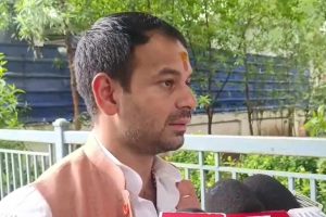 Bihar Chunav: बिहार चुनाव में सियासी संग्राम, तेज प्रताप के उम्मीदवार को मिला वीआईपी का समर्थन, महागठबंधन में मचा हड़कंप 11 Bihar Chunav: बिहार चुनाव में सियासी संग्राम, तेज प्रताप के उम्मीदवार को मिला वीआईपी का समर्थन, महागठबंधन में मचा हड़कंप