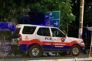 जमशेदपुर में पुलिस मुठभेड़ में कुख्यात अपराधी घायल, गिरोह पर शिकंजा कसने की तैयारी 1 जमशेदपुर में पुलिस मुठभेड़ में कुख्यात अपराधी घायल, गिरोह पर शिकंजा कसने की तैयारी
