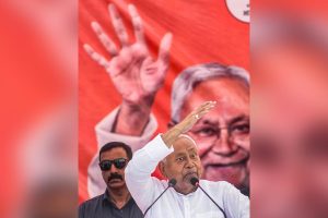 नीतीश कुमार भाजपा के ‘चुनावी दूल्हे’, मुख्यमंत्री पद के नहीं उम्मीदवार अखिलेश यादव