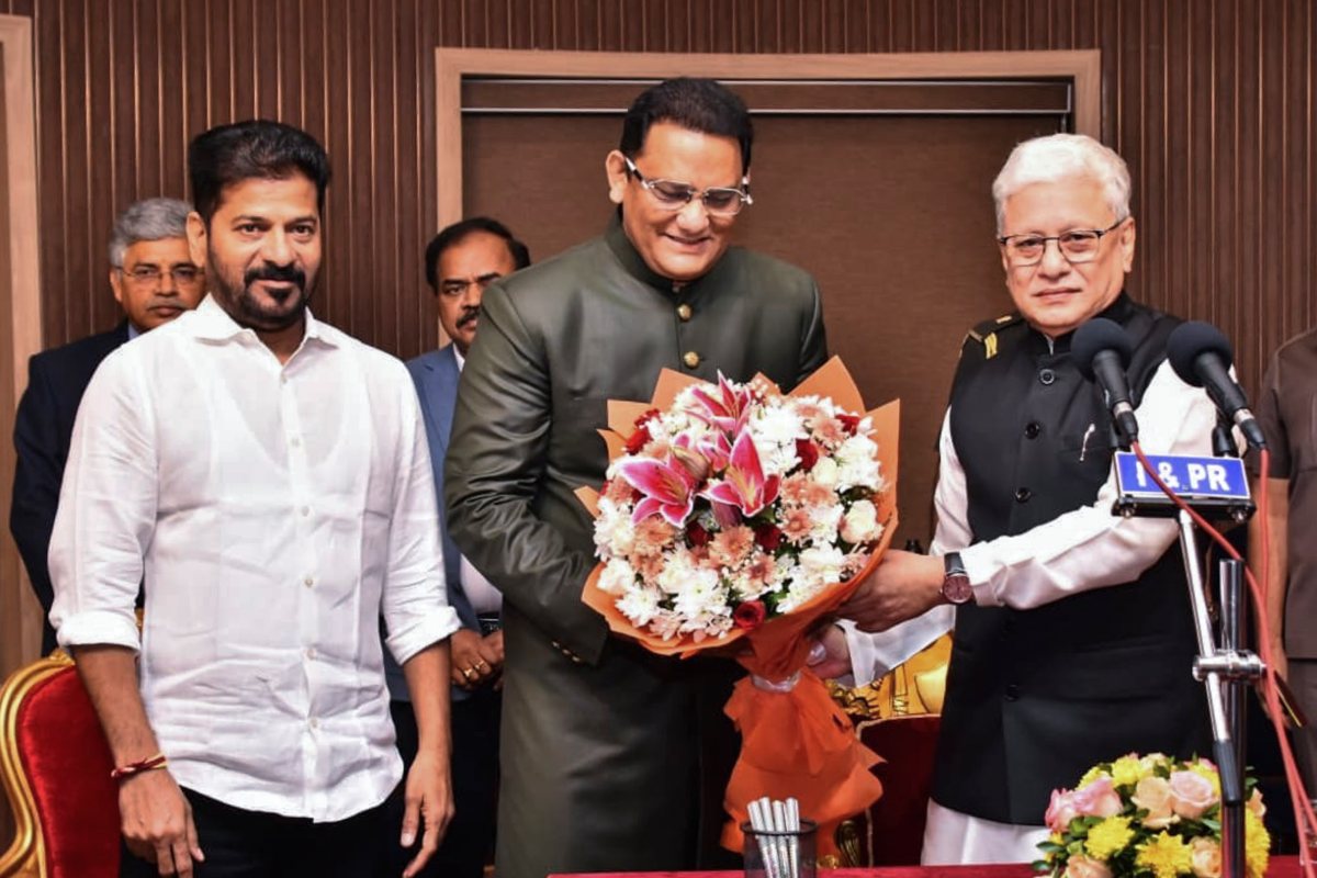 Mohammad Azharuddin: जब क्रिकेटरों ने थामा राजनीति का बल्ला, आज़हरुद्दीन से सिद्धू तक की दिलचस्प यात्रा 1 Mohammad Azharuddin joins Telangana cabinet: मोहम्मद आज़हरुद्दीन से नवजोत सिंह सिद्धू तक, जानिए कैसे क्रिकेटरों ने राजनीति में बनाई अलग पहचान