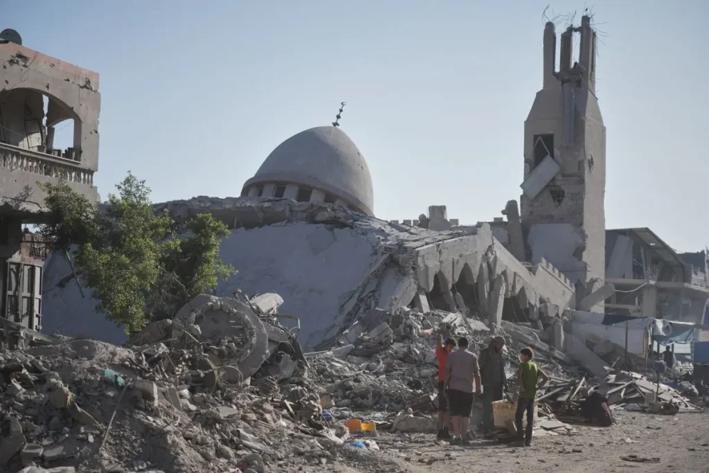 Israel-Gaza News: गाज़ा अस्पतालों ने प्राप्त किए 30 फिलिस्तीनियों के शव, इस्राइल-हमास संघर्षविराम के बीच शवों का आदान-प्रदान जारी