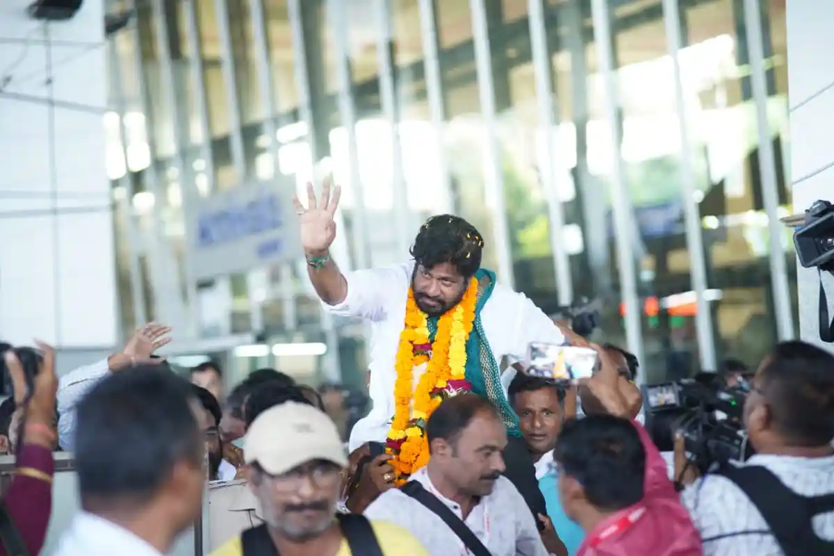 Maharashtra Farmer: महाराष्ट्र में हर किसान को कर्जमुक्त करने की घोषणा, बच्चू कडू ने आंदोलन के जरिए हासिल किया वादा 3 Maharashtra Farmer Debt Waiver