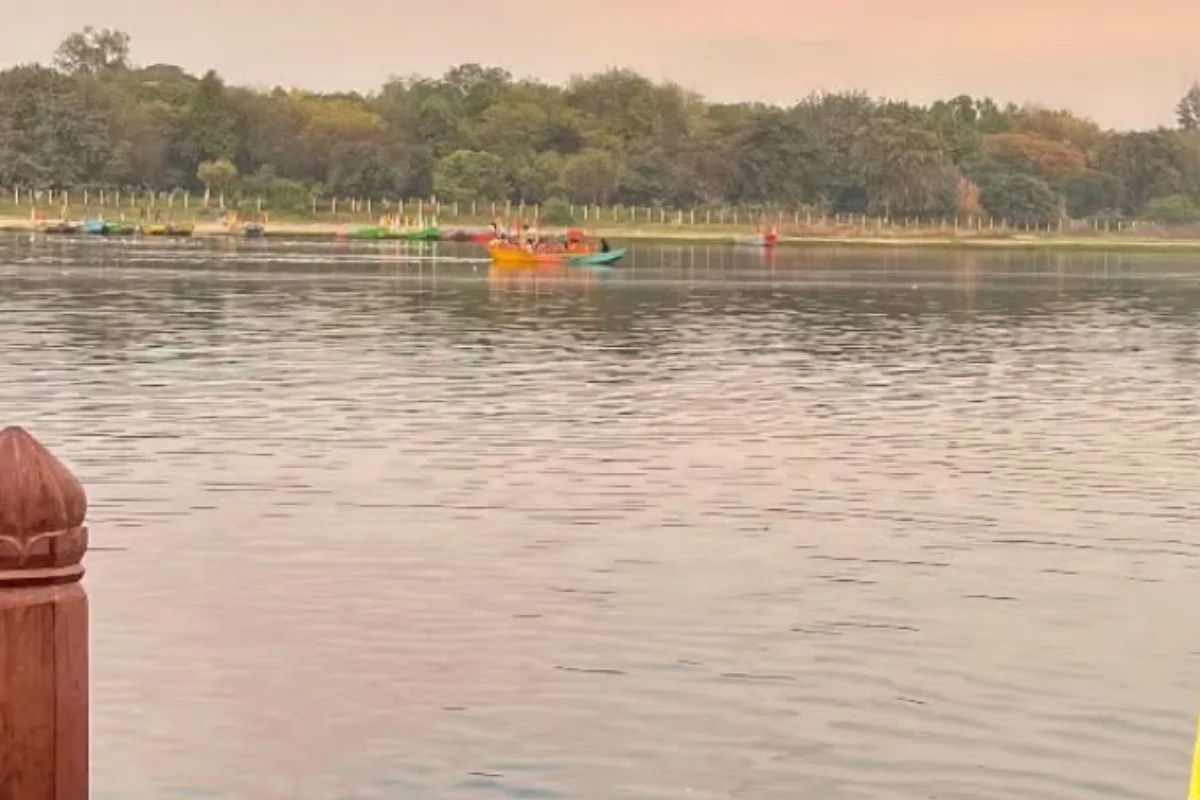 Mathura Yamuna Cleaning MoU - मथुरा प्रशासन और डच NGO मिलकर करेंगे यमुना की सफाई