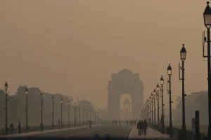 Delhi AQI: दिल्ली-एनसीआर में सांसों पर संकट, आनंद विहार से फरीदाबाद तक हवा ज़हरीली, AQI 400 के पार 9 Delhi AQI: दिल्ली-एनसीआर में सांसों पर संकट, आनंद विहार से फरीदाबाद तक हवा ज़हरीली, AQI 400 के पार