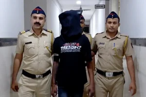 Nagpur News: तड़ीपारी खत्म होते ही धंतोली में अपराधी की गुंडागर्दी, युवक से हफ्ता वसूला – एक आरोपी गिरफ्तार, दूसरा फरार 6 Nagpur News: तड़ीपारी खत्म होते ही धंतोली में अपराधी की गुंडागर्दी, युवक से हफ्ता वसूला – एक आरोपी गिरफ्तार, दूसरा फरार