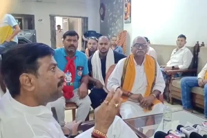 Bihar Assembly Elections: गोपालपुर विधानसभा सीट पर बढ़ा चुनावी रोमांच, बदलाव की लहर में जनता का मूड महागठबंधन की ओर