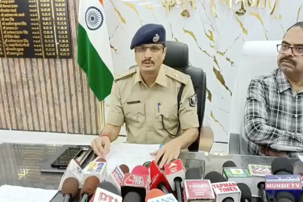 Bihar Chunav: कैमूर में दूसरे चरण का मतदान 11 नवंबर को — डीएम-एसपी बोले, निष्पक्ष और शांतिपूर्ण चुनाव के लिए पूरी तैयारी