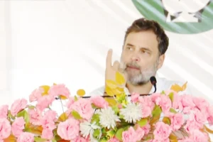 Rahul Gandhi: ‘नीतीश कुमार नहीं चलाते सरकार’, बिहार चुनाव में राहुल गांधी का एनडीए पर तीखा हमला