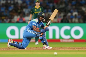 Ind vs SA Final: भारत ने दिया दक्षिण अफ्रीका को 299 रन का लक्ष्य, शेफाली की शानदार पारी से फाइनल में चमकी महिला टीम