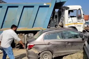 Jaipur News: जयपुर में डंपर का तांडव – 17 गाड़ियों से भिड़ंत में 12 लोगों की दर्दनाक मौत, हरमाड़ा क्षेत्र में मचा हाहाकार