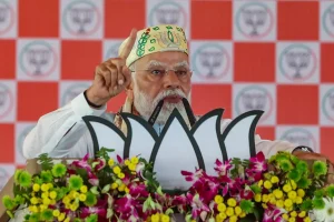 Bihar Chunav: प्रधानमंत्री मोदी का कटिहार में प्रहार, “तेजस्वी अपने पिता का नाम लेने से क्यों डर रहे हैं?”