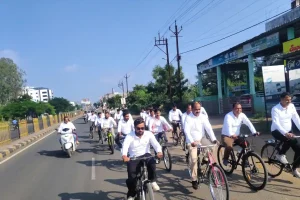 Nagpur Cycling: राष्ट्रीय स्वयंसेवक संघ के शताब्दी वर्ष पर छिंदवाड़ा से नागपुर तक साहसिक साइकिल यात्रा सम्पन्न
