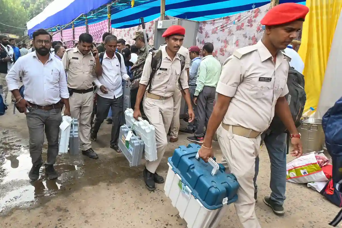 Bihar Elections 2025 Phase 1: बिहार चुनाव के पहले चरण में 3.75 करोड़ मतदाता तय करेंगे 1,314 प्रत्याशियों का भविष्य