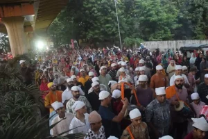 नागपुर में गुरु नानक देव जी महाराज के प्रकाश उत्सव पर श्रद्धालुओं की उमड़ी भीड़, कीर्तन एवं लंगर का आनंद