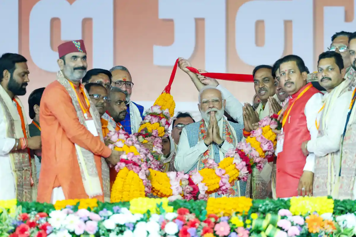 Bihar Elections 2025: बिहार विधानसभा चुनाव के पहले चरण में पीएम मोदी ने की जोश के साथ मतदान की अपील, नेताओं ने कहा – पहले मतदान, फिर जलपान