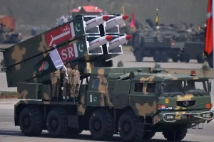 Pakistan Nuclear Weapons: अमेरिकी अधिकारी ने बताया कैसे अमेरिका ने पाकिस्तान के परमाणु खेल को नजरअंदाज किया