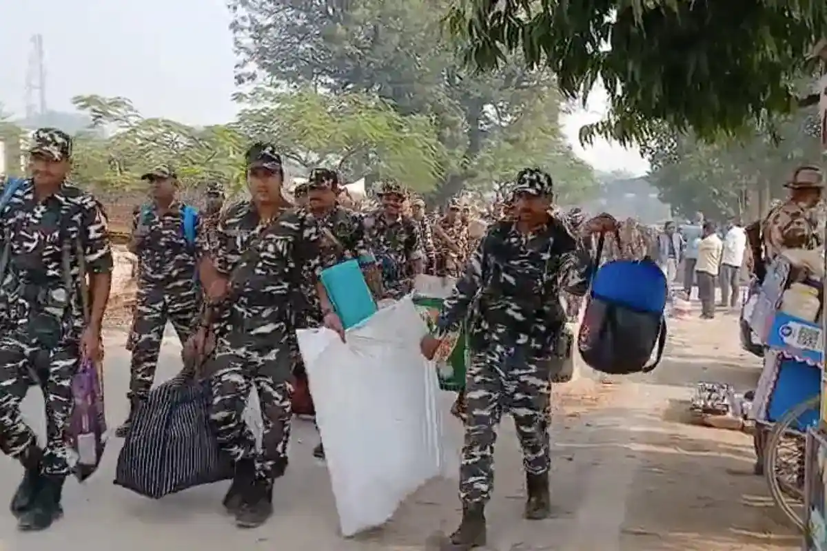 Bihar Election Phase 2 Voting: पश्चिम चंपारण की 9 सीटों पर दूसरे चरण के मतदान की तैयारी पूरी, एनडीए-महागठबंधन में सीधी भिड़ंत 3 Bihar Election Phase 2 Voting