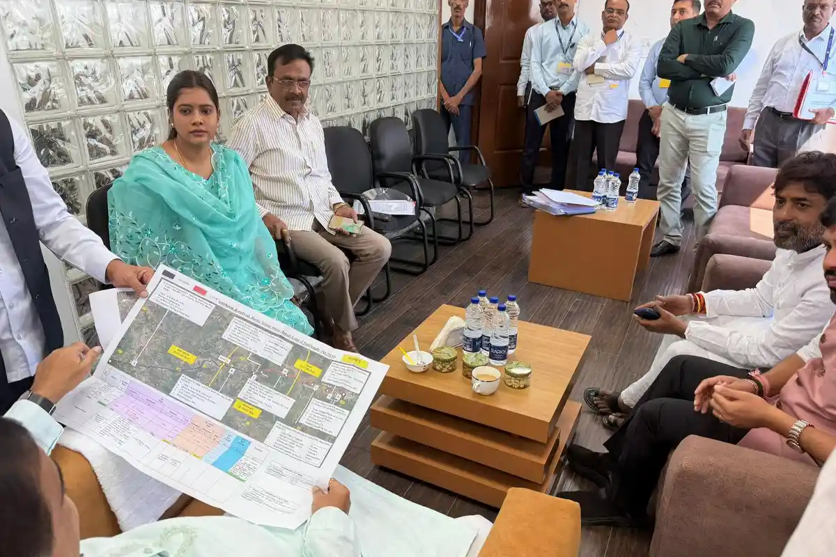 Nitin Gadkari: लातूर में राष्ट्रीय राजमार्ग निर्माण कार्यों की समीक्षा, विकास को मिलेगी नई दिशा 2 Nitin Gadkari