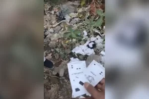 VVPAT Controversy 2025: सिवान में महाराजगंज विधानसभा की वीवीपैट पर्चियों पर हंगामा, प्रशासन पर उठे सवाल