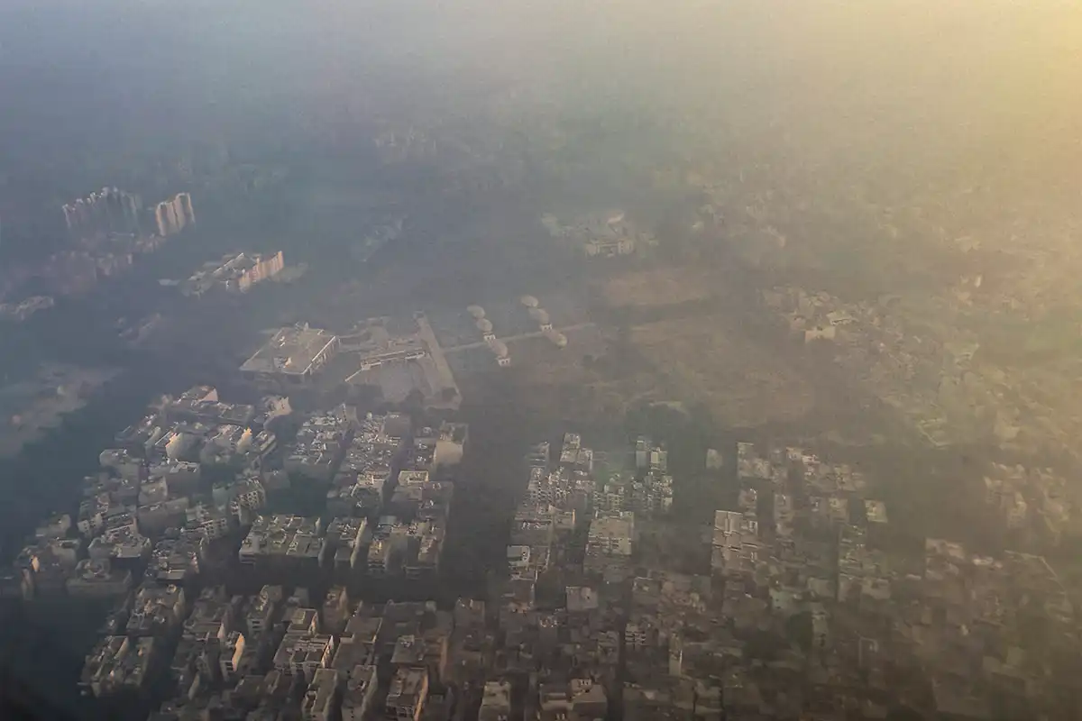 Delhi AQI 346: पराली प्रदूषण पर बीजेपी-आप का खुलासा, पुलिस ने प्रदर्शनकारियों को हिरासत में लिया