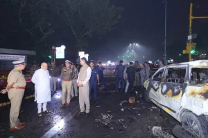 Delhi Blast: नौ निर्दोष जिंदगियां, पांच परिवार तबाह — लाल किले के पास हुए आतंकी विस्फोट ने रचा दर्द का मंजर