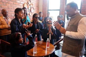 बस्तर के माओवादियों के लिए नया जीवन: पंडुम कैफे की कहानी जहाँ गोलियों की जगह कॉफी की खुशबू आई