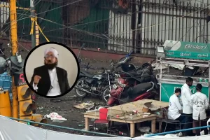 दिल्ली विस्फोट प्रकरण: कश्मीरी मौलवी की परछाईं में पनपी आतंकी साजिश; चार डॉक्टरों के नेटवर्क का भंडाफोड़