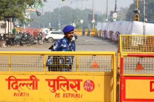 लाल किले की पार्किंग में तीन घंटे तक विस्फोटक जोड़ता रहा उमर: जांच में नए खुलासे