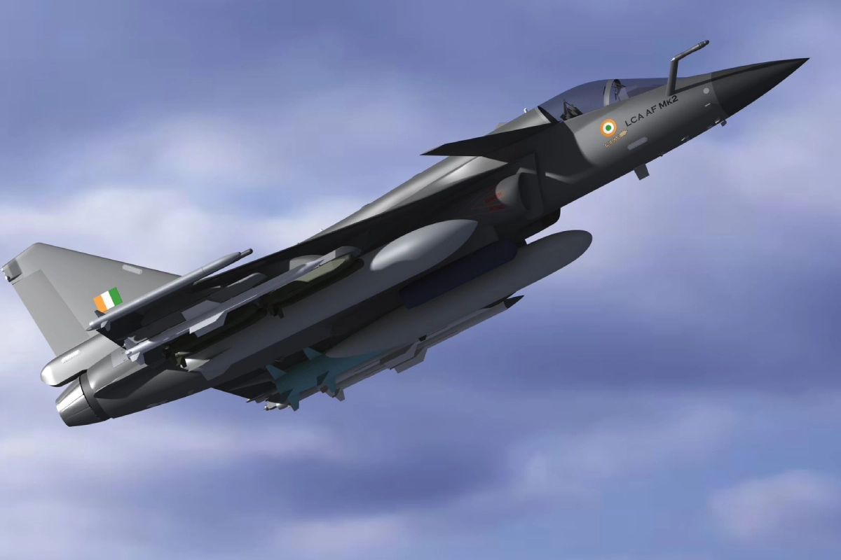 Tejas Jet crash: दुबई एयर शो में भारत का स्वदेशी तेजस क्रैश, सुरक्षा और तकनीकी जांच जारी