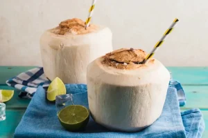 सुपरहेल्दी नारियल पानी भी बन सकता है नुकसान, इन 7 लोगों को नहीं करना चाहिए सेवन