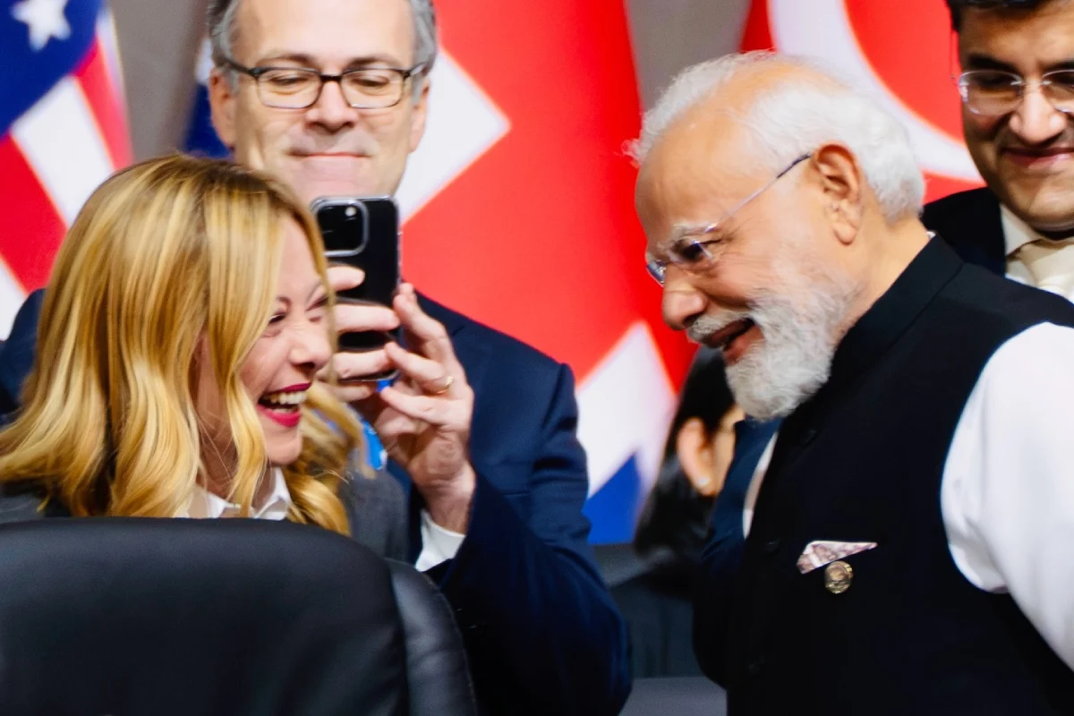 PM Modi G20 Summit: जोहान्सबर्ग में पीएम मोदी, इटली की मेलोनी से मुलाकात | नशा-आतंकवाद के खिलाफ प्रस्ताव | वैश्विक स्वास्थ्य टीम का सुझाव