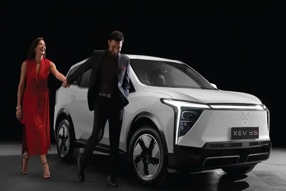 महिंद्रा की बिजली से चलने वाली गाड़ी XEV 9S आ गई, 20 लाख में मिलेंगे 80 लाख वाली गाड़ी के फीचर्स 12 Mahindra XEV 9S: महिंद्रा की 7 सीटर बिजली गाड़ी भारत में लॉन्च, जानें कीमत और खूबियां